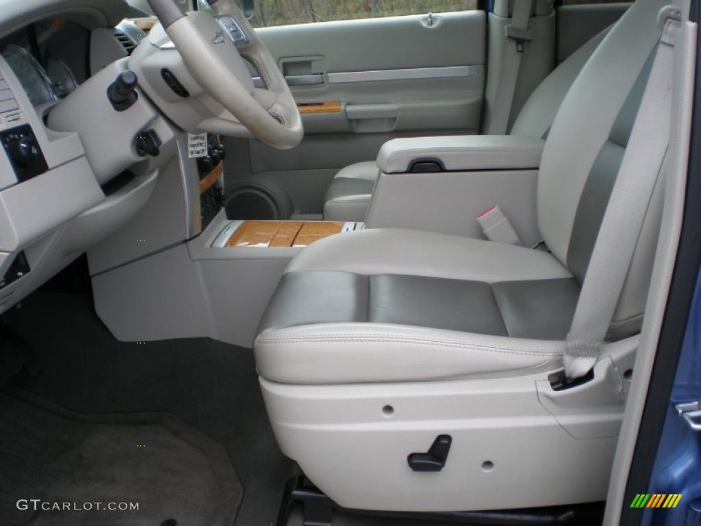 Light Graystone Interior 2008 Chrysler Aspen Limited 4WD Photo #48299308