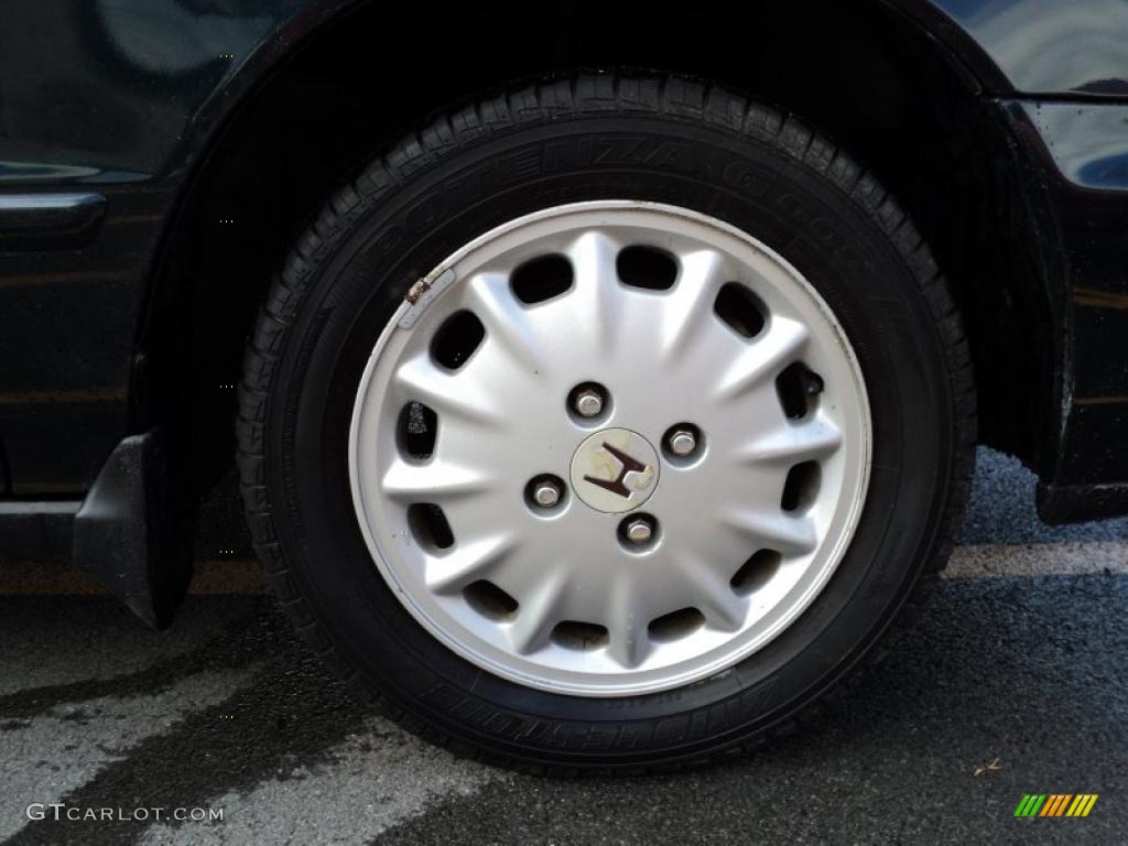 1997 Honda Accord EX Sedan Wheel Photo #48299587