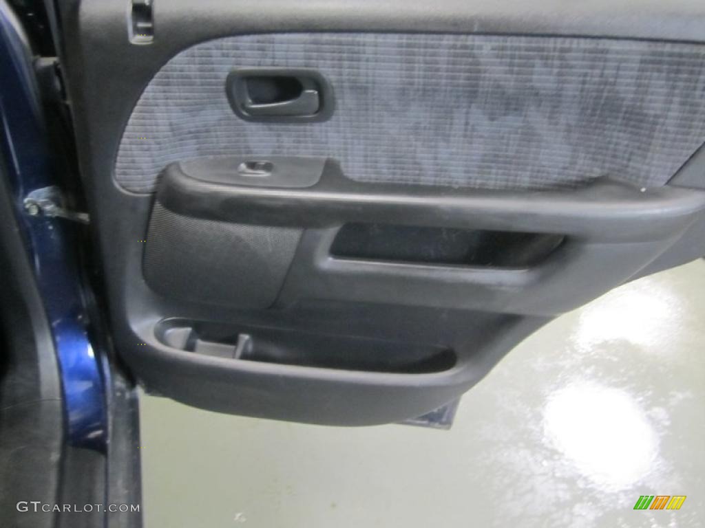 2004 CR-V LX 4WD - Eternal Blue Pearl / Black photo #15