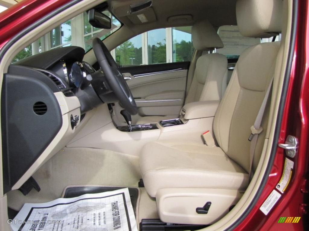Black/Light Frost Beige Interior 2011 Chrysler 300 Standard 300 Model Photo #48301564
