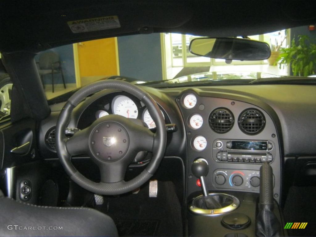 2006 Dodge Viper SRT-10 Coupe Black/Black Dashboard Photo #48301738