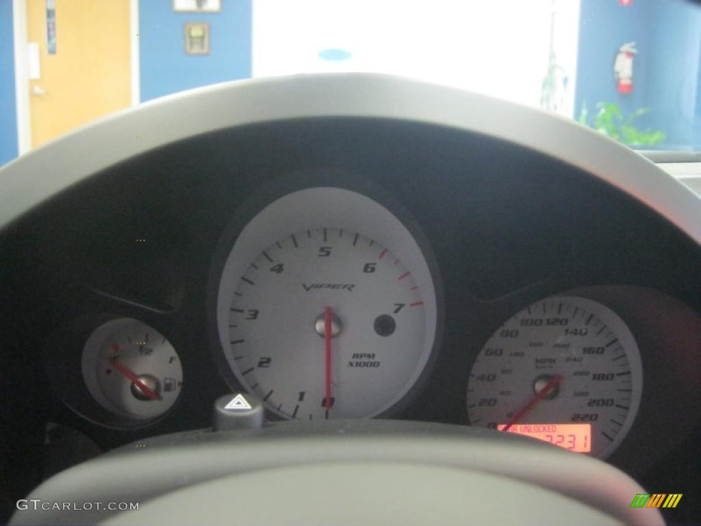 2006 Dodge Viper SRT-10 Coupe Gauges Photo #48302047