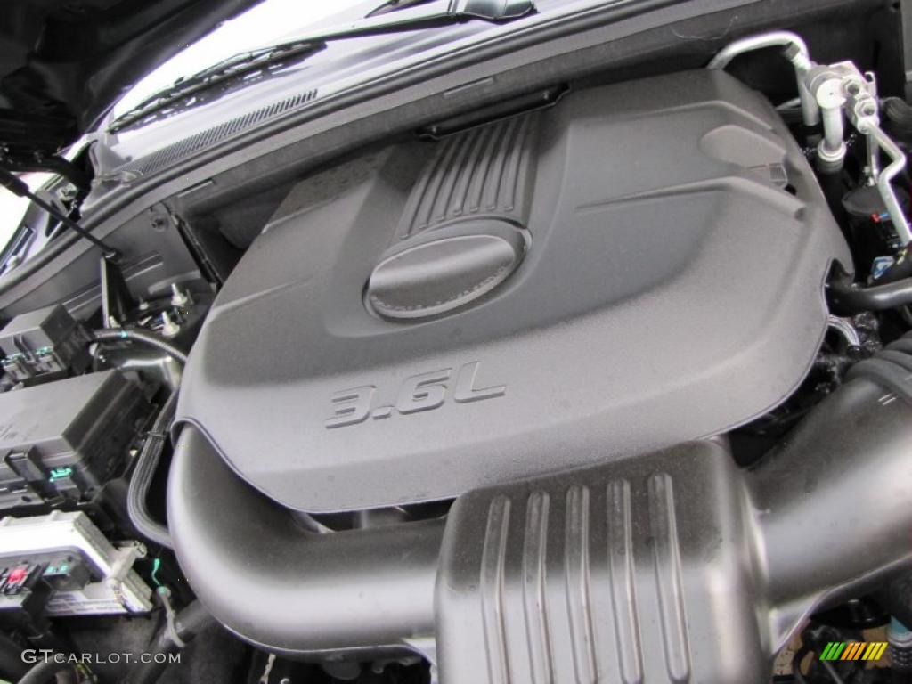 2011 Dodge Durango Express 3.6 Liter DOHC 24-Valve VVT Pentastar V6 Engine Photo #48302419
