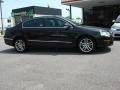 Deep Black - Passat Lux Sedan Photo No. 2