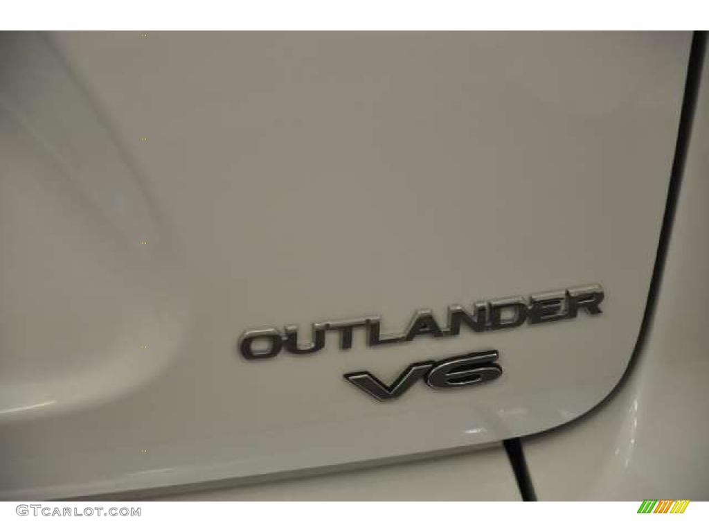 2010 Mitsubishi Outlander GT 4WD Marks and Logos Photo #48305638