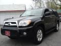 Black - 4Runner SR5 4x4 Photo No. 4