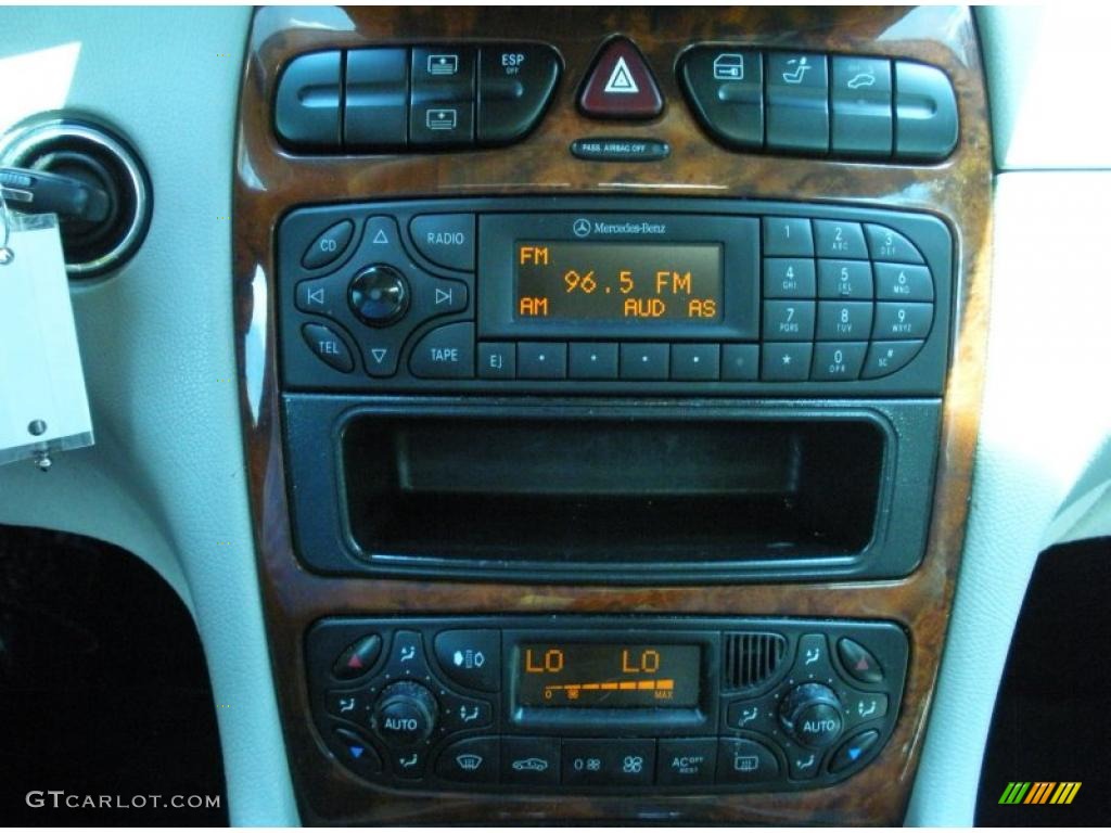 2004 Mercedes-Benz CLK 500 Coupe Controls Photo #48308455