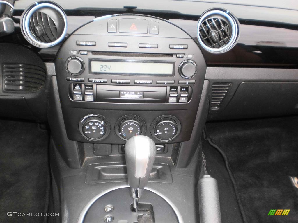 2008 Mazda MX-5 Miata Grand Touring Hardtop Roadster Controls Photo #48308578