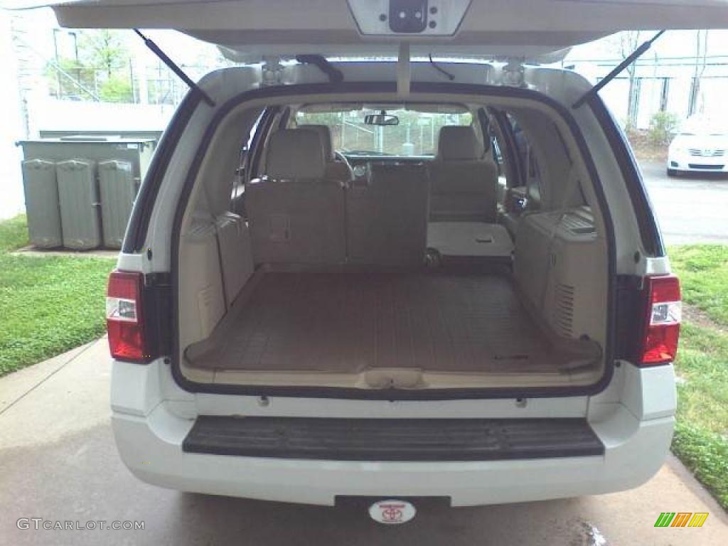 2008 Expedition XLT 4x4 - White Suede / Camel photo #15