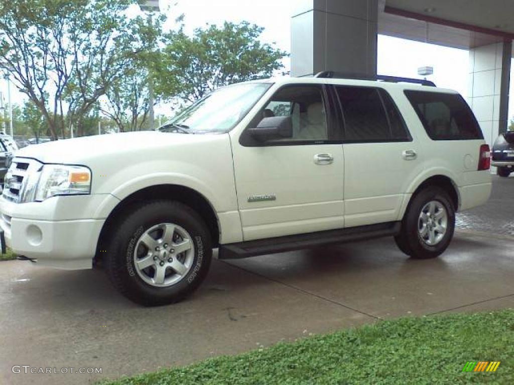 2008 Expedition XLT 4x4 - White Suede / Camel photo #18