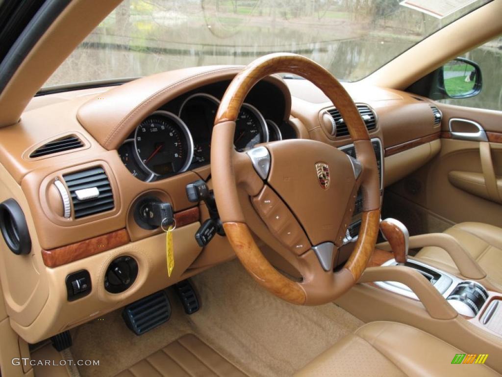 2004 Porsche Cayenne S Havanna/Sand Beige Steering Wheel Photo #48313342
