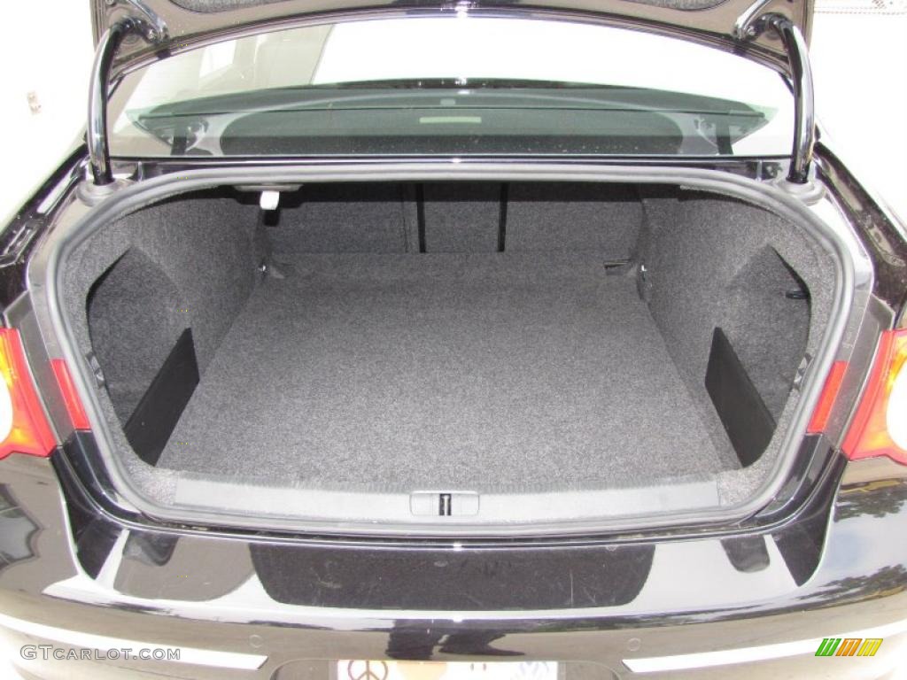 2008 Volkswagen Passat Lux Sedan Trunk Photo #48314851