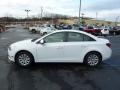 Summit White - Cruze LT Photo No. 4