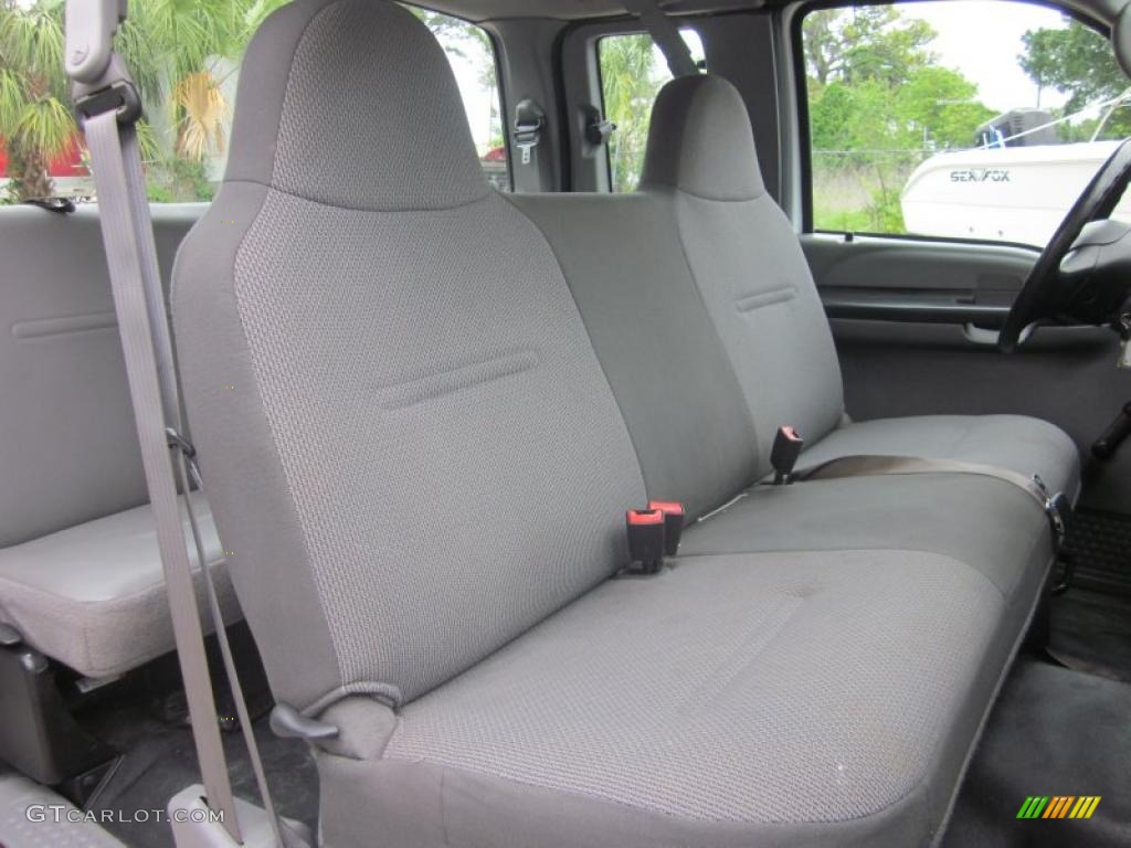 Medium Flint Interior 2005 Ford F250 Super Duty XL SuperCab Photo #48315151