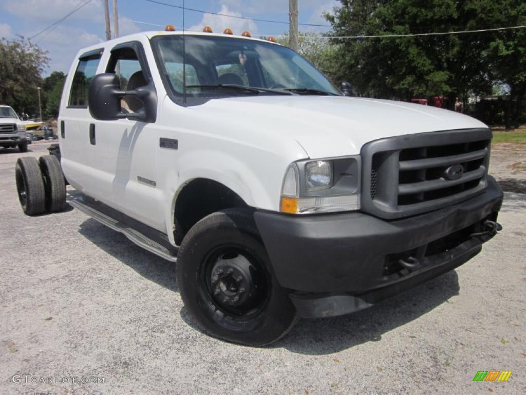 Oxford White 2002 Ford F350 Super Duty XL SuperCab 4x4 Chassis Exterior Photo #48315463