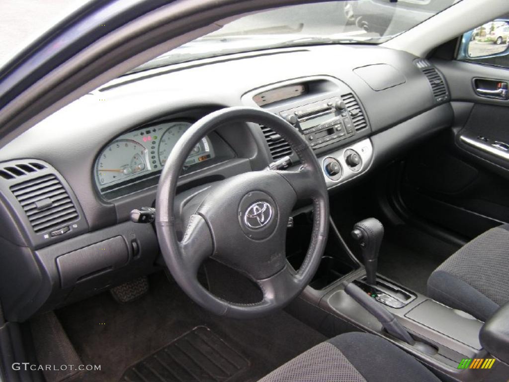 2004 Camry SE V6 - Catalina Blue Metallic / Dark Charcoal photo #9