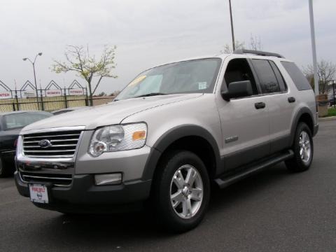 2006 Ford Explorer XLT 4x4 Data, Info and Specs