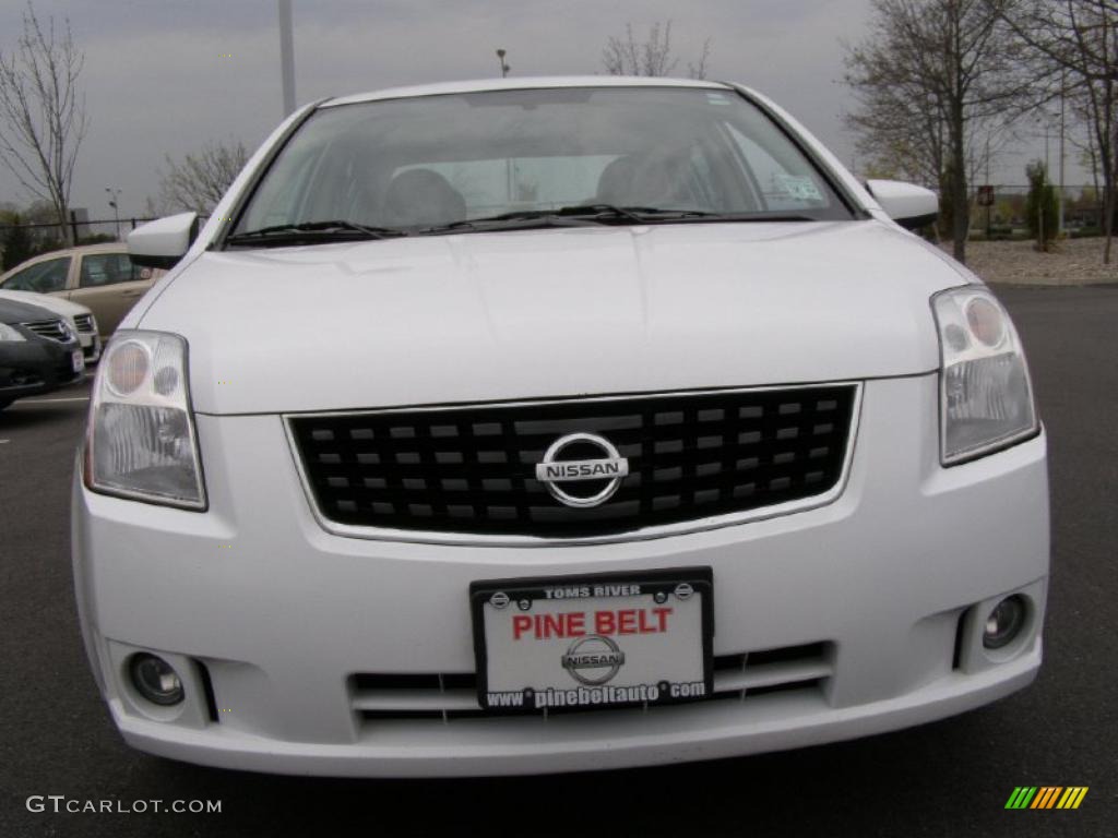 2009 Sentra 2.0 S - Fresh Powder White / Beige photo #2