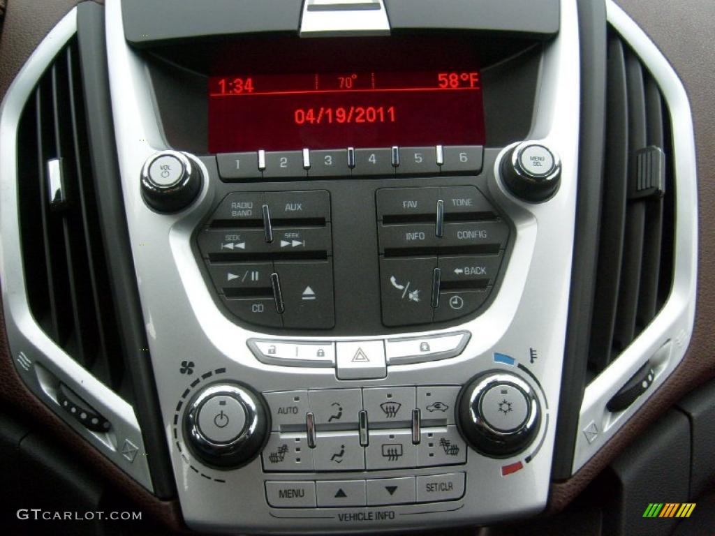 2011 GMC Terrain SLT AWD Controls Photo #48317864