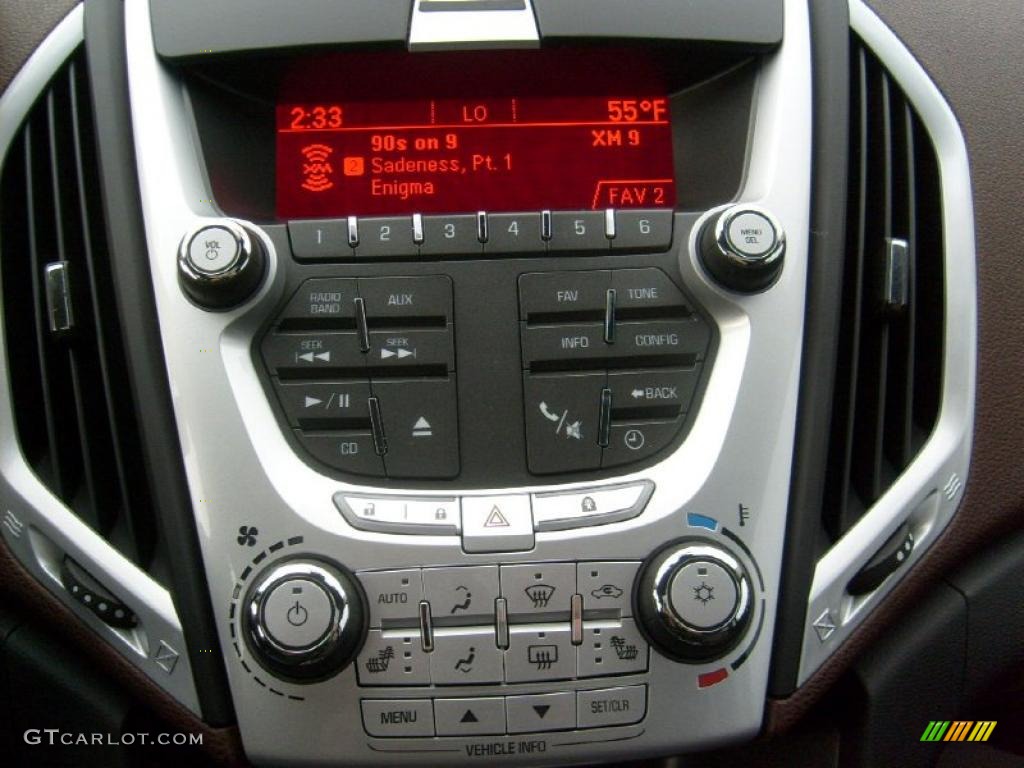 2011 GMC Terrain SLT AWD Controls Photo #48318347