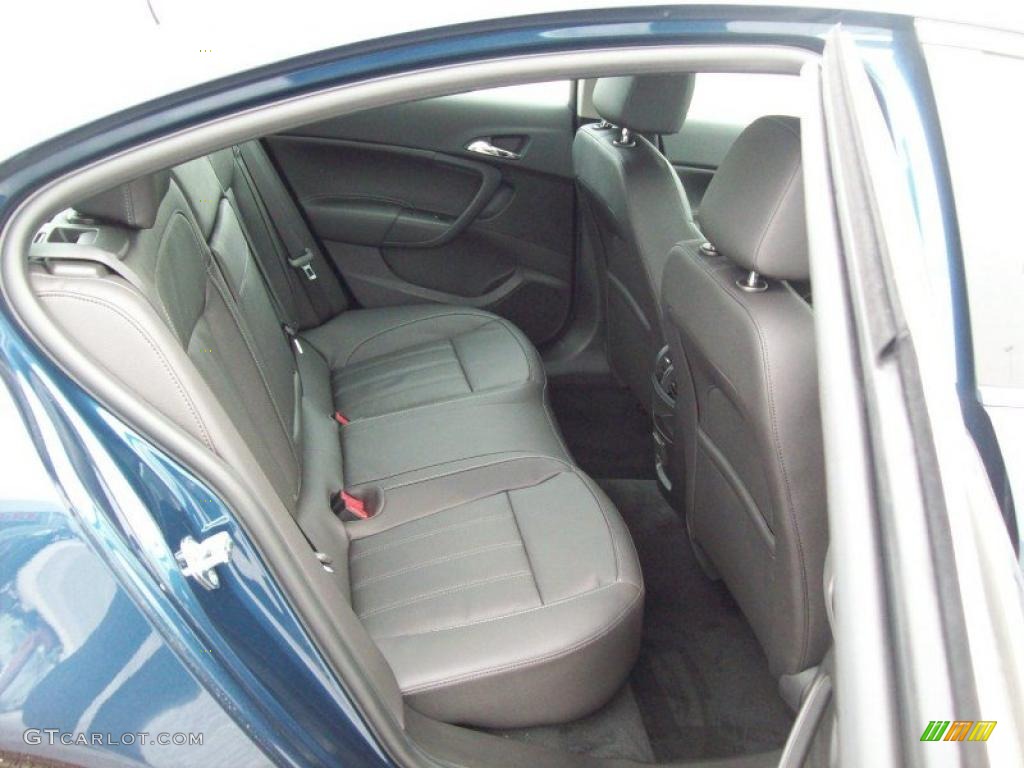 2011 Regal CXL Turbo - Majestic Blue Metallic / Ebony photo #25