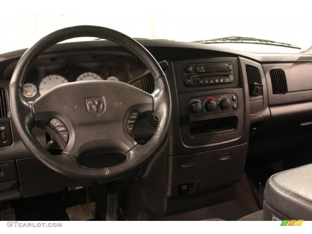 2003 Ram 1500 SLT Quad Cab - Black / Dark Slate Gray photo #7