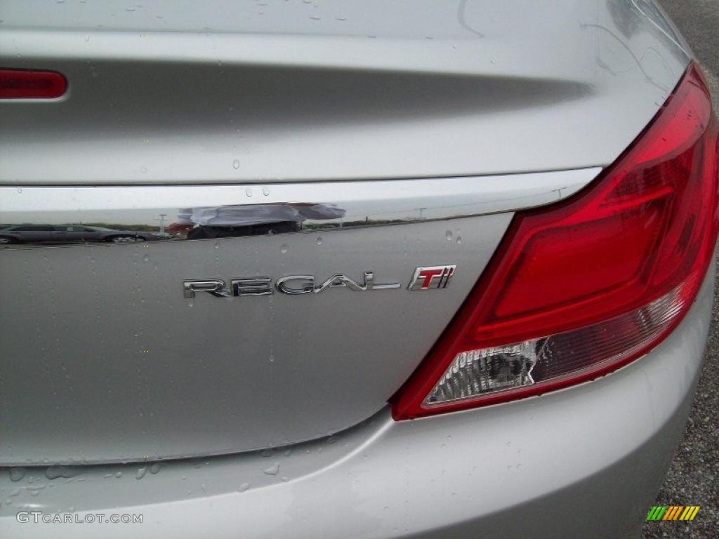 2011 Buick Regal CXL Turbo Marks and Logos Photo #48319364