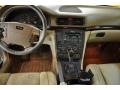 Light Sand 2000 Volvo S80 T6 Dashboard