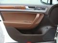 Saddle Brown Door Panel Photo for 2011 Volkswagen Touareg #48323249