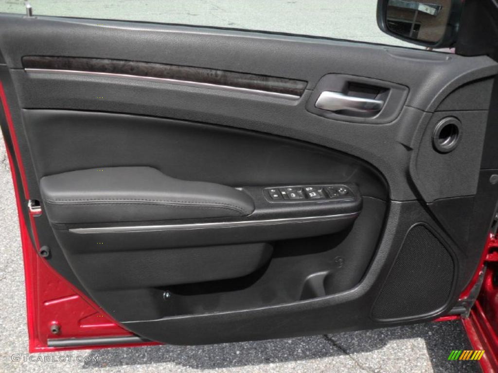2011 Chrysler 300 Standard 300 Model Black Door Panel Photo #48325589