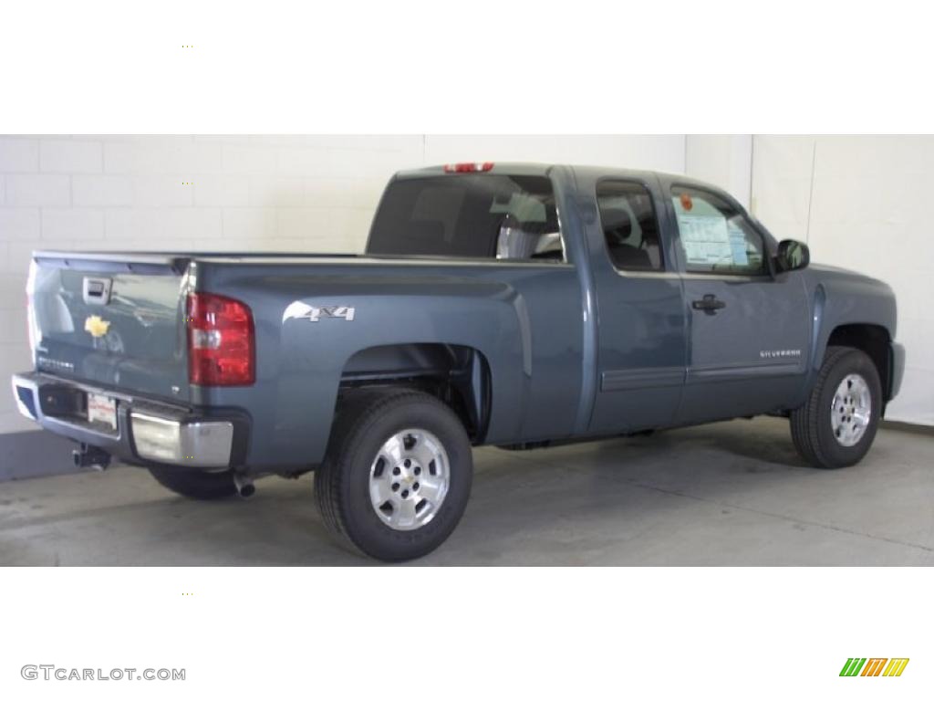 2011 Silverado 1500 LT Extended Cab 4x4 - Blue Granite Metallic / Ebony photo #2