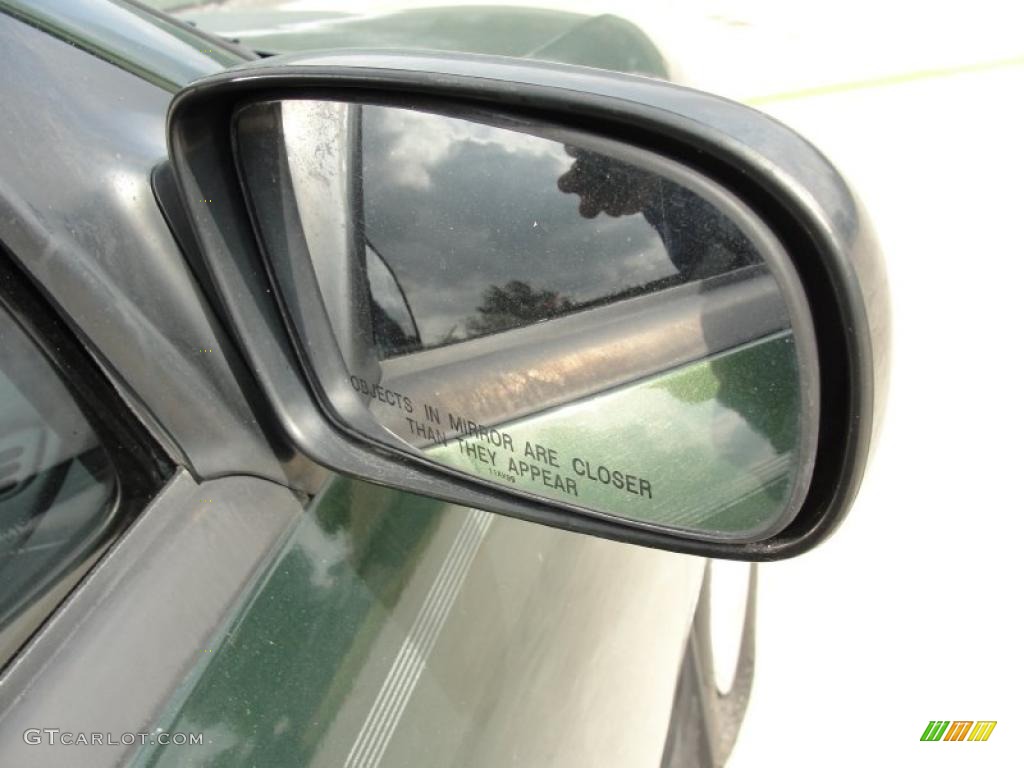 2000 Cavalier Sedan - Dark Colorado Green Metallic / Graphite photo #16