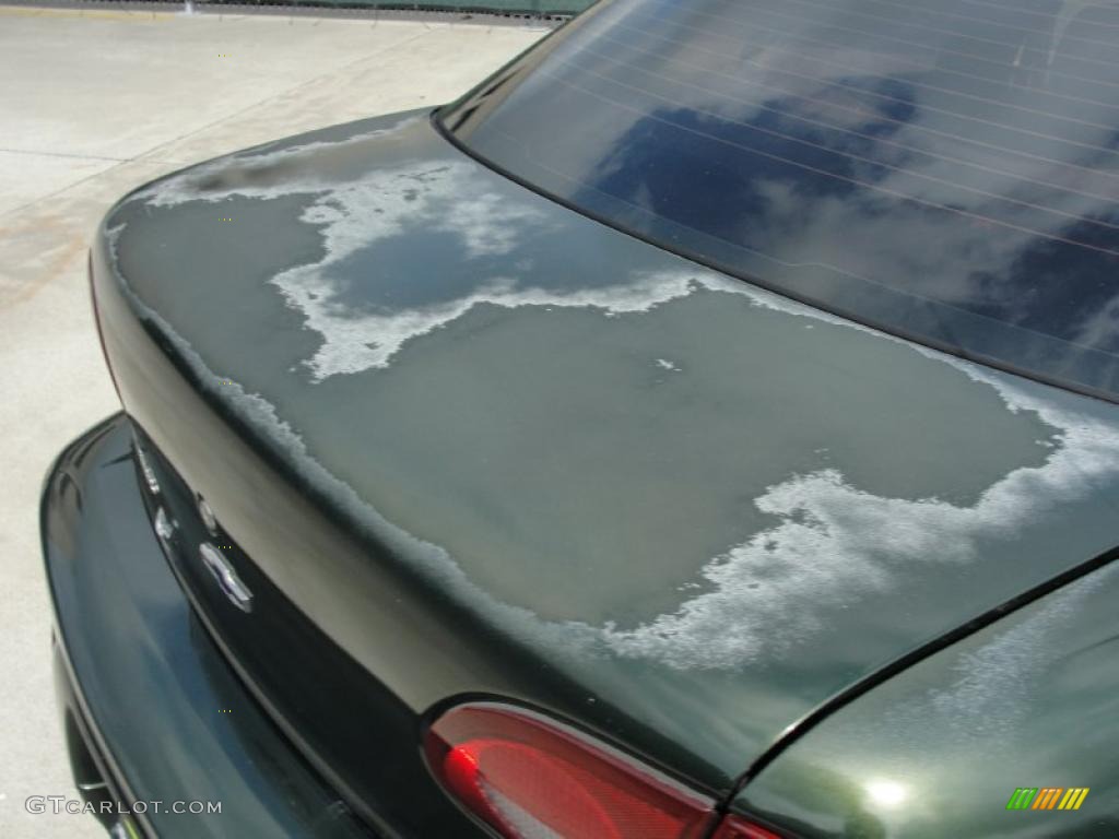 2000 Cavalier Sedan - Dark Colorado Green Metallic / Graphite photo #18