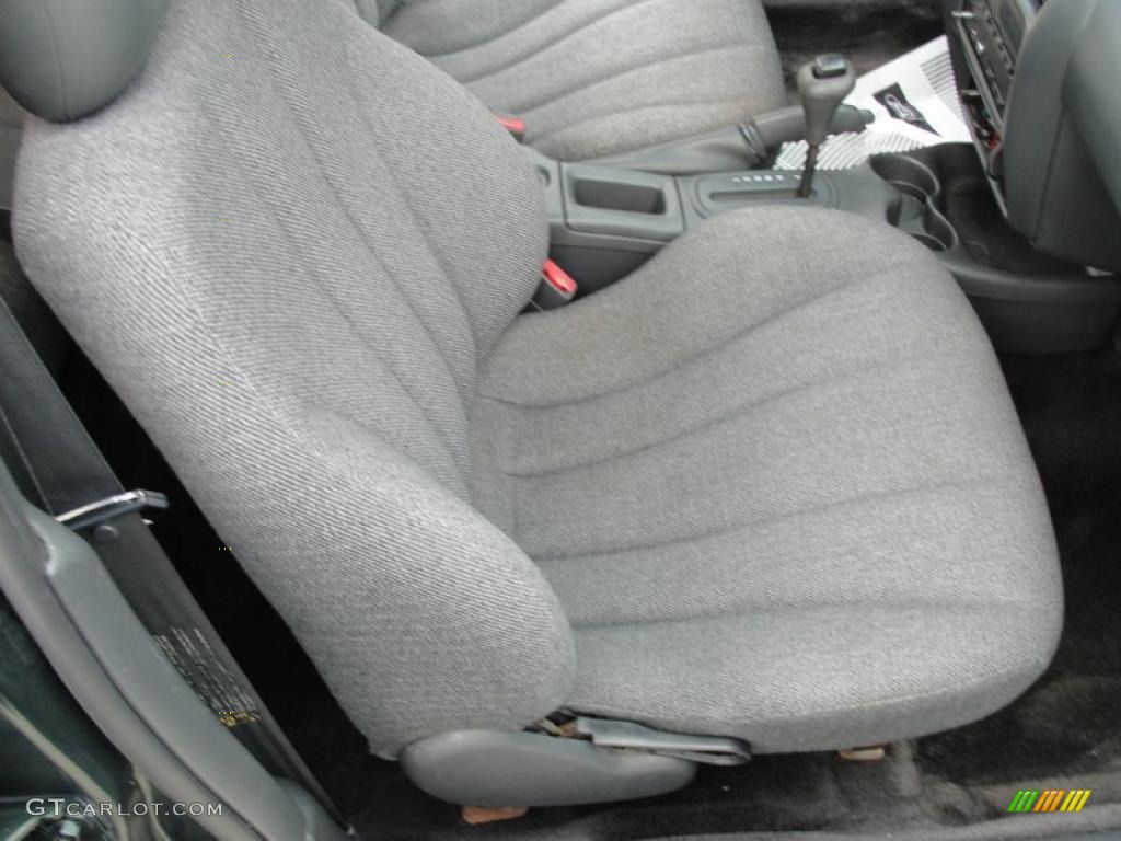 Graphite Interior 2000 Chevrolet Cavalier Sedan Photo #48329443