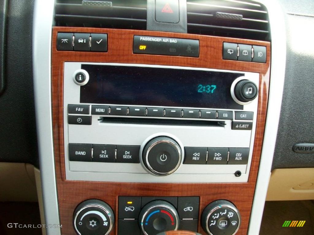 2009 Chevrolet Equinox LT AWD Controls Photo #48329470