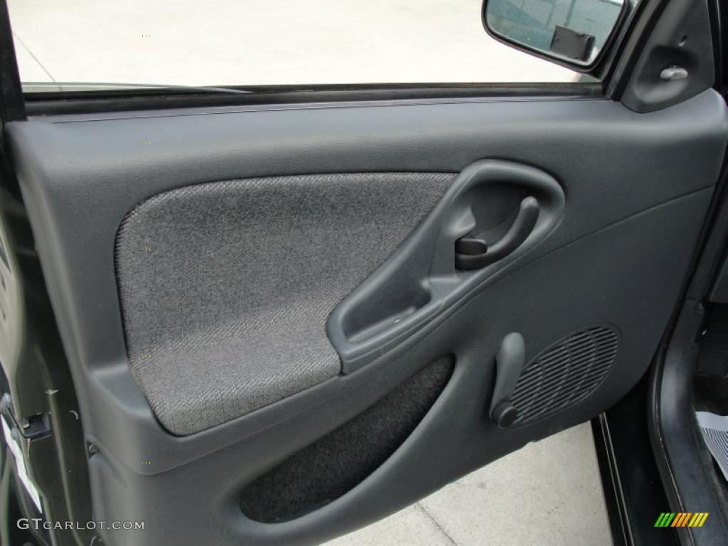 2000 Cavalier Sedan - Dark Colorado Green Metallic / Graphite photo #31