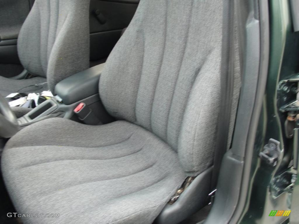 2000 Cavalier Sedan - Dark Colorado Green Metallic / Graphite photo #32
