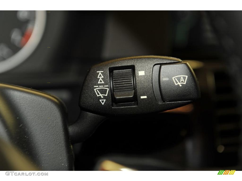 2010 BMW 5 Series 550i Sedan Controls Photo #48334474