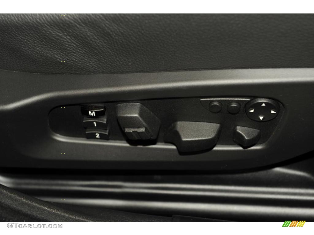 2010 BMW 5 Series 550i Sedan Controls Photo #48335074