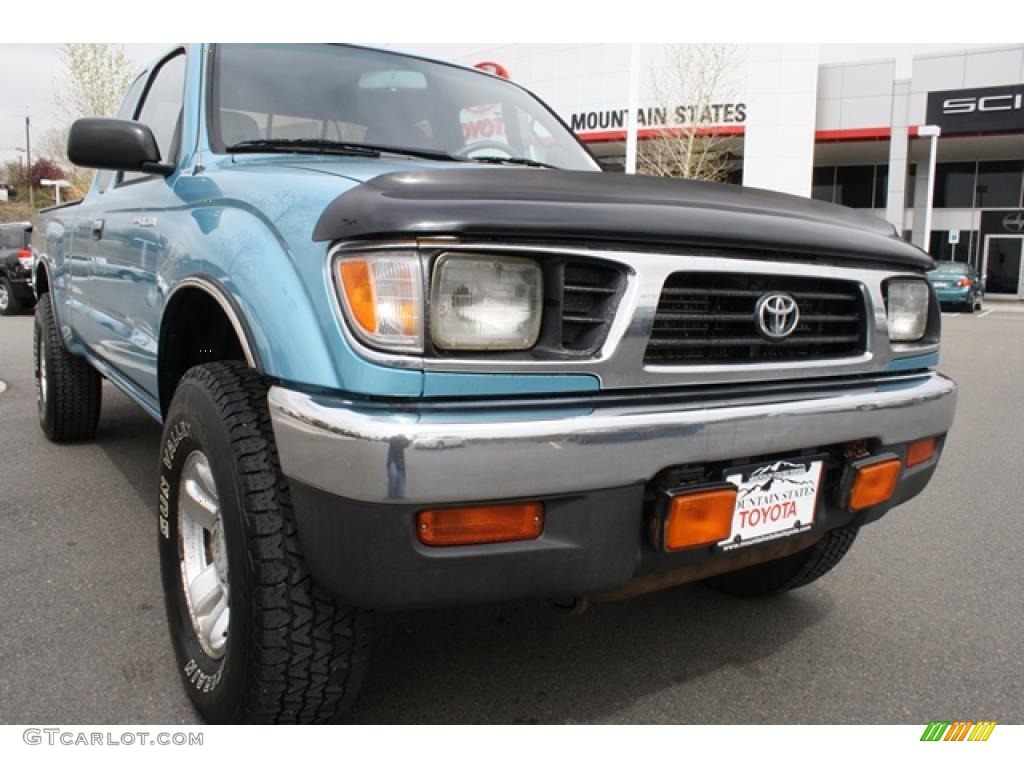 1995 Tacoma V6 Extended Cab 4x4 - Paradise Blue Metallic / Gray photo #28