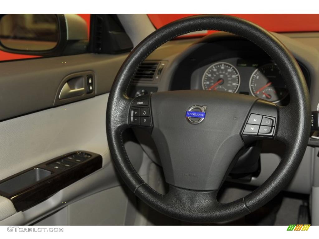 2007 Volvo V50 2.4i Steering Wheel Photos