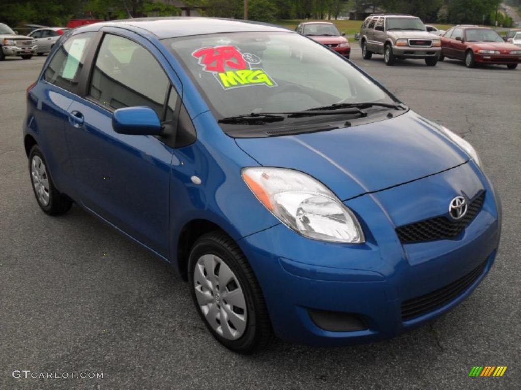 2009 Yaris 3 Door Liftback - Blazing Blue Pearl / Dark Charcoal photo #5