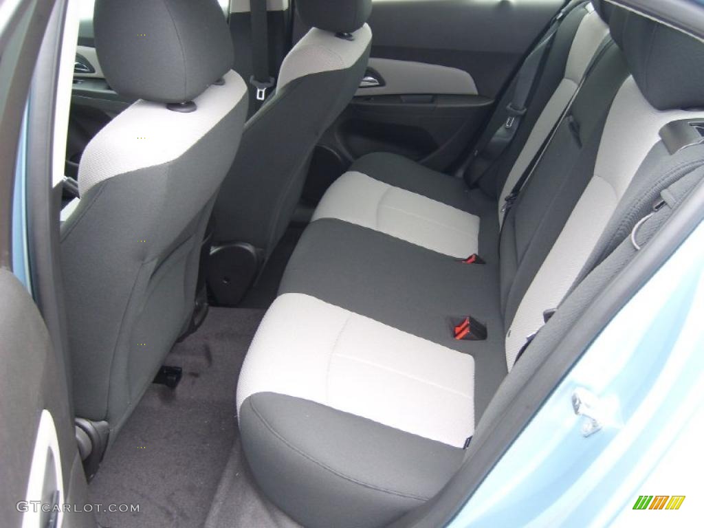 2011 Chevrolet Cruze LS interior Photo #48340243