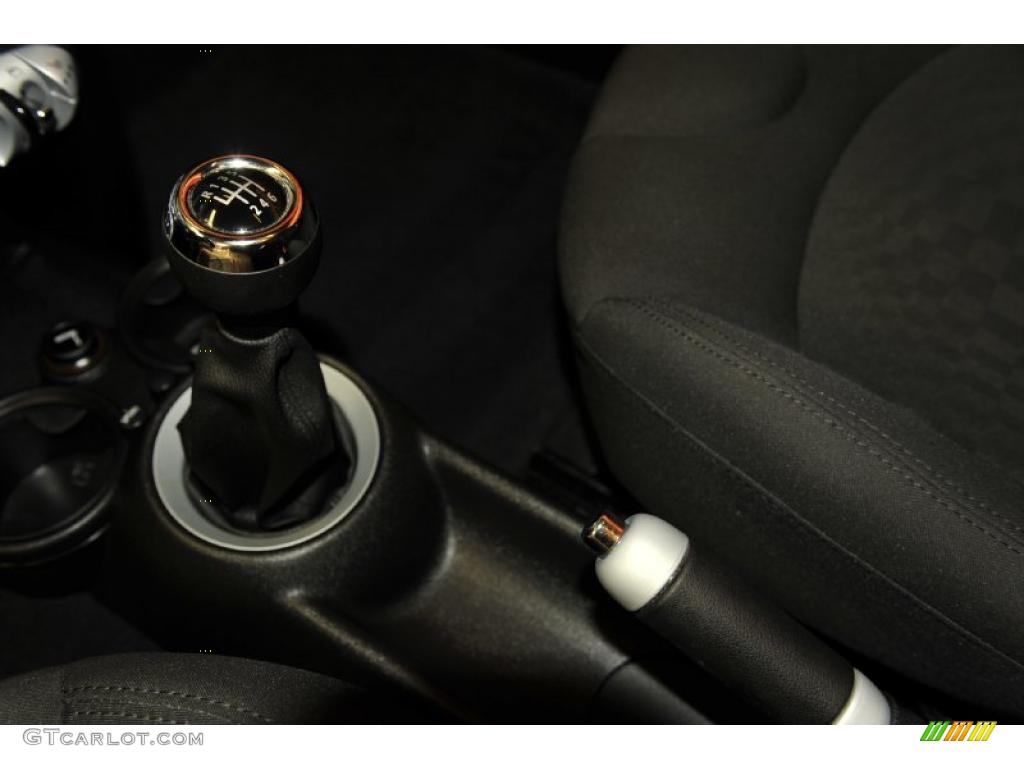 2009 Mini Cooper Clubman 6 Speed Steptronic Automatic Transmission Photo #48340402