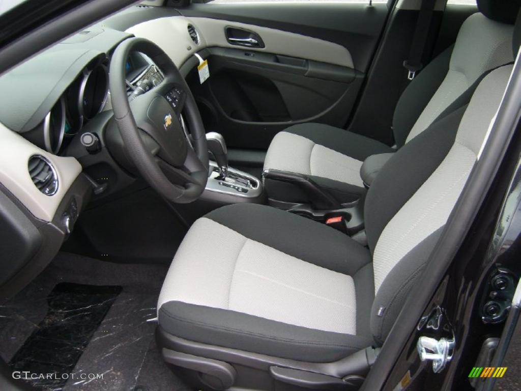 2011 Chevrolet Cruze LS interior Photo #48340969