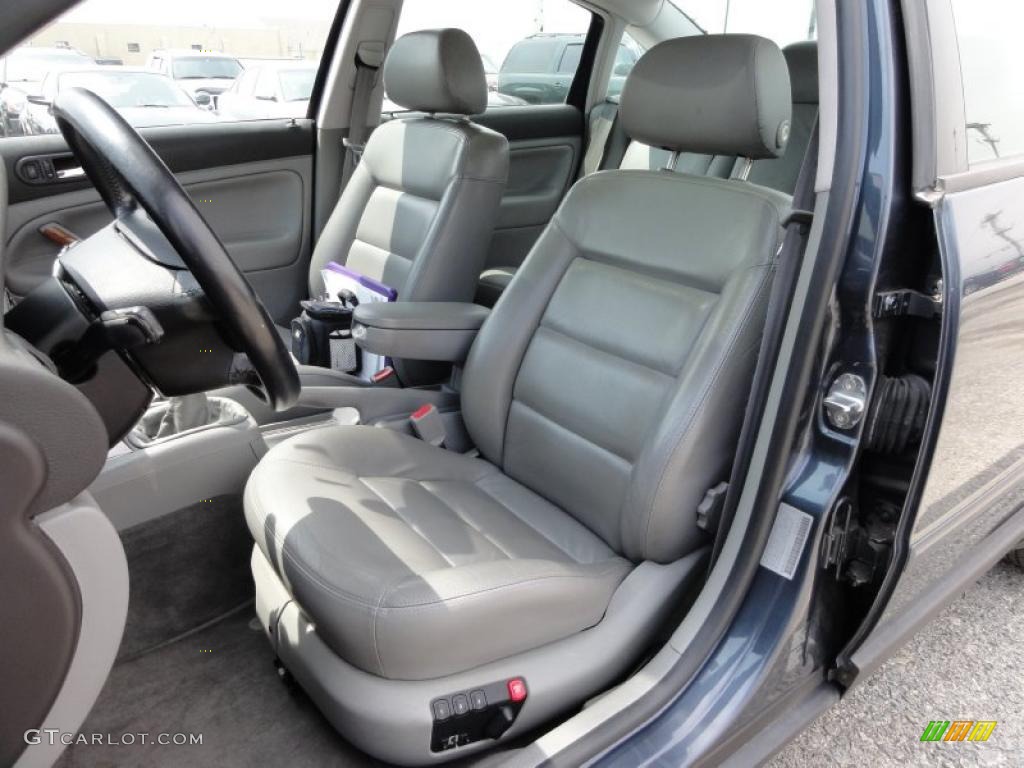 Gray Interior 2001 Volkswagen Passat GLX Sedan Photo #48342208