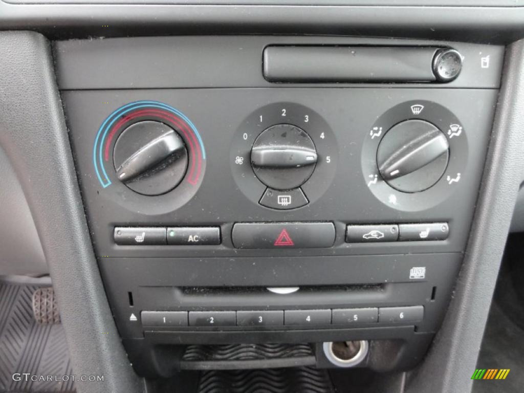 2005 Saab 9-3 Linear Sport Sedan Controls Photo #48343408