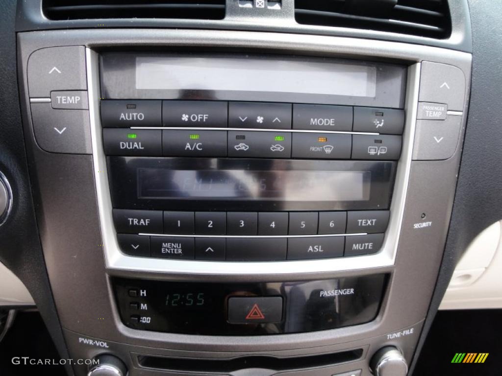 2010 Lexus IS 250C Convertible Controls Photo #48344092