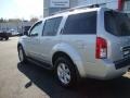 Silver Lightning - Pathfinder SE 4x4 Photo No. 3