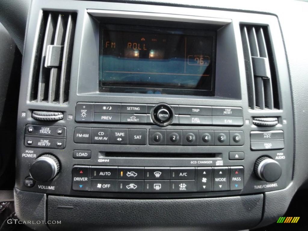 2003 Infiniti FX 35 AWD Controls Photo #48346675